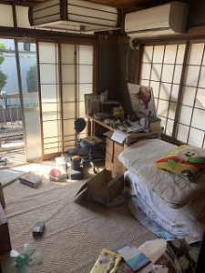 比較的すっきりとした部屋