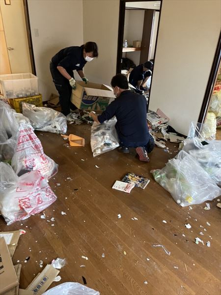 不用品撤去作業中